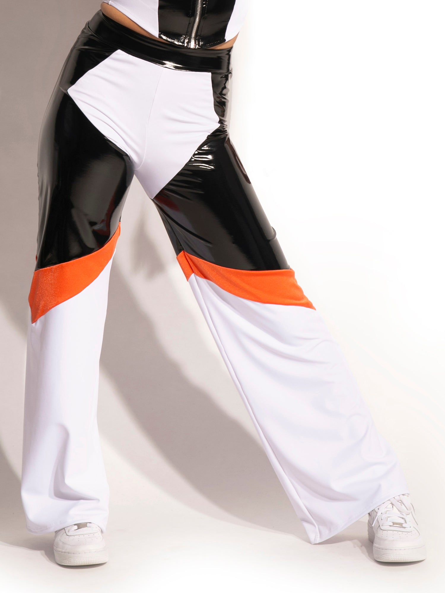 Scarlett - Pants with Ethnic Graphic