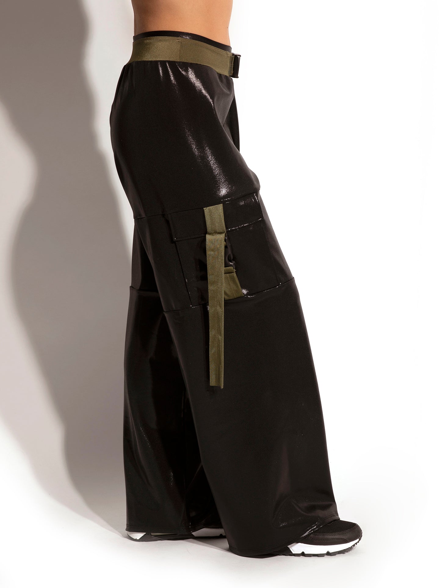 Buckle Shine Cargo Pants