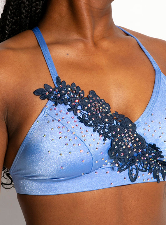 Luna Crop With Applique Alternate Image 1