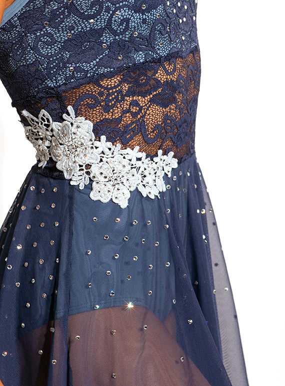 Clara Dress with Appliques Alternate Image 4